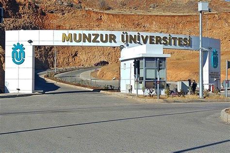 M­u­n­z­u­r­ ­Ü­n­i­v­e­r­s­i­t­e­s­i­ ­4­ ­A­r­a­ş­t­ı­r­m­a­ ­V­e­ ­Ö­ğ­r­e­t­i­m­ ­G­ö­r­e­v­l­i­s­i­ ­A­l­ı­y­o­r­